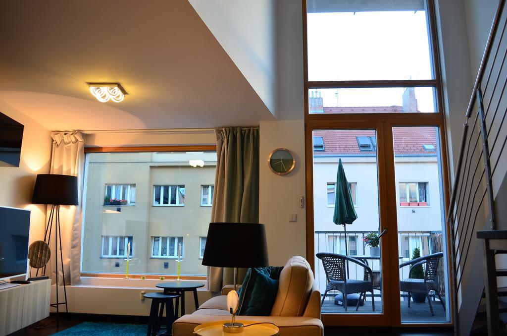 Apartments Palmovka Praga Esterno foto